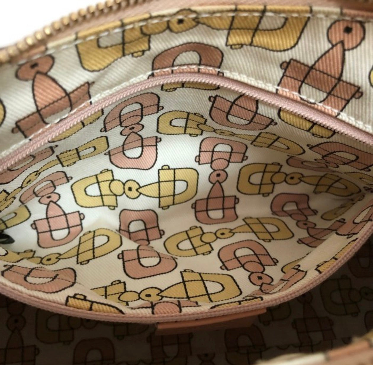 Pink Gucci bag